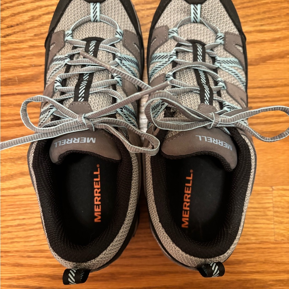 Merrell Gray and Teal Women's Trail Shoes - Picture 3 of 7